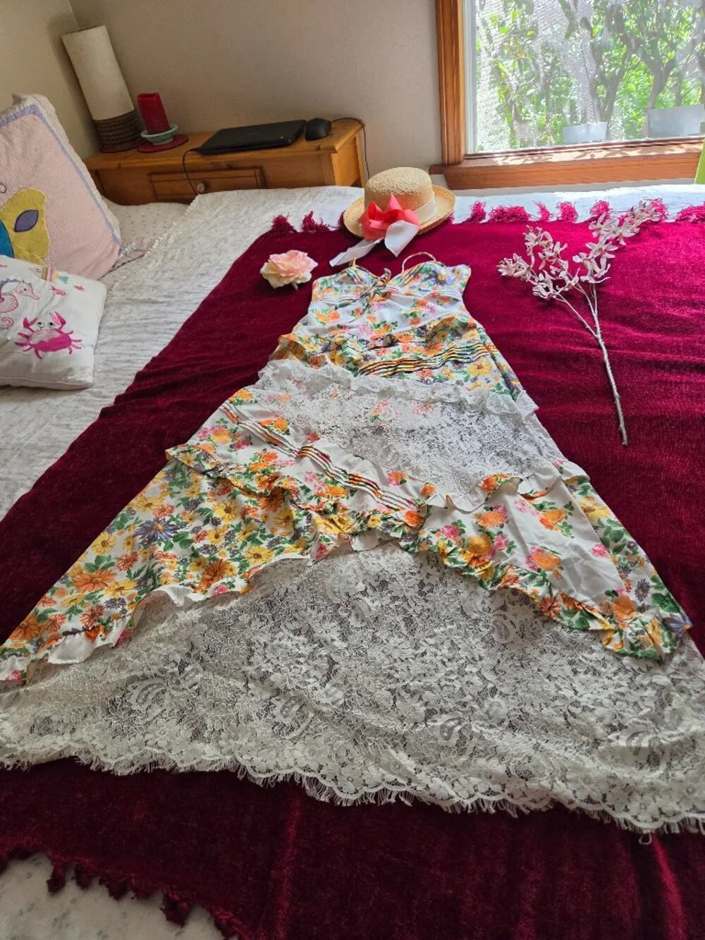STUNNING FLORAL RUFFLE MAXI WITH BUTTER SOFT EYELASH LACE NEW!!!!!!! SIZE SMALL